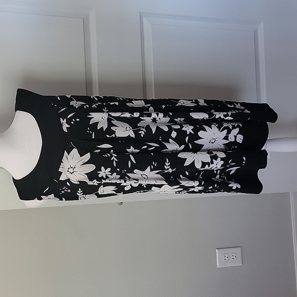 En Focus Women EUC Size 16 Sleeveless Dress  Worn Once